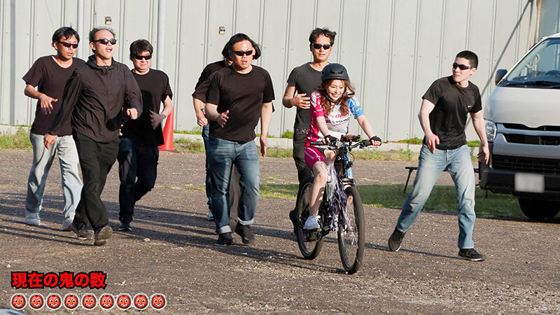【SHIGEKI×SODSTAR】これが限界ギリギリ公然露出潮吹き 小倉由菜アクメ自転車がイクッ!【特典映像 ピストンバイブ証明写真付】 15枚目